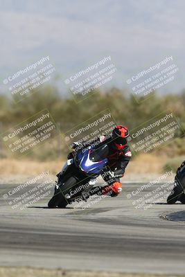 media/Oct-13-2025-Moto Forza (Mon) [[a66d839500]]/3-B Group/Session 3 Turn 2/